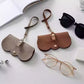 🕶️✨ Custodia morbida in pelle per occhiali da sole! Proteggi i tuoi occhiali con eleganza e stile – perfetta per tutti i giorni e per i viaggi! 🧳🛡️💖