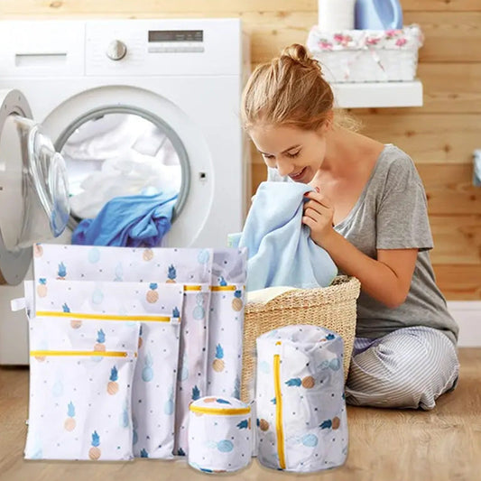 🧺👕 Set di 5/6 Sacchetti per Lavatrice – Proteggi i Tuoi Capi Delicati e Organizza il Bucato! 🧦✨